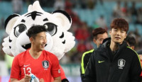 기성용, 손흥민에게 외롭고 부담 큰 싸움…마지막 무대 멋지게 장식하길